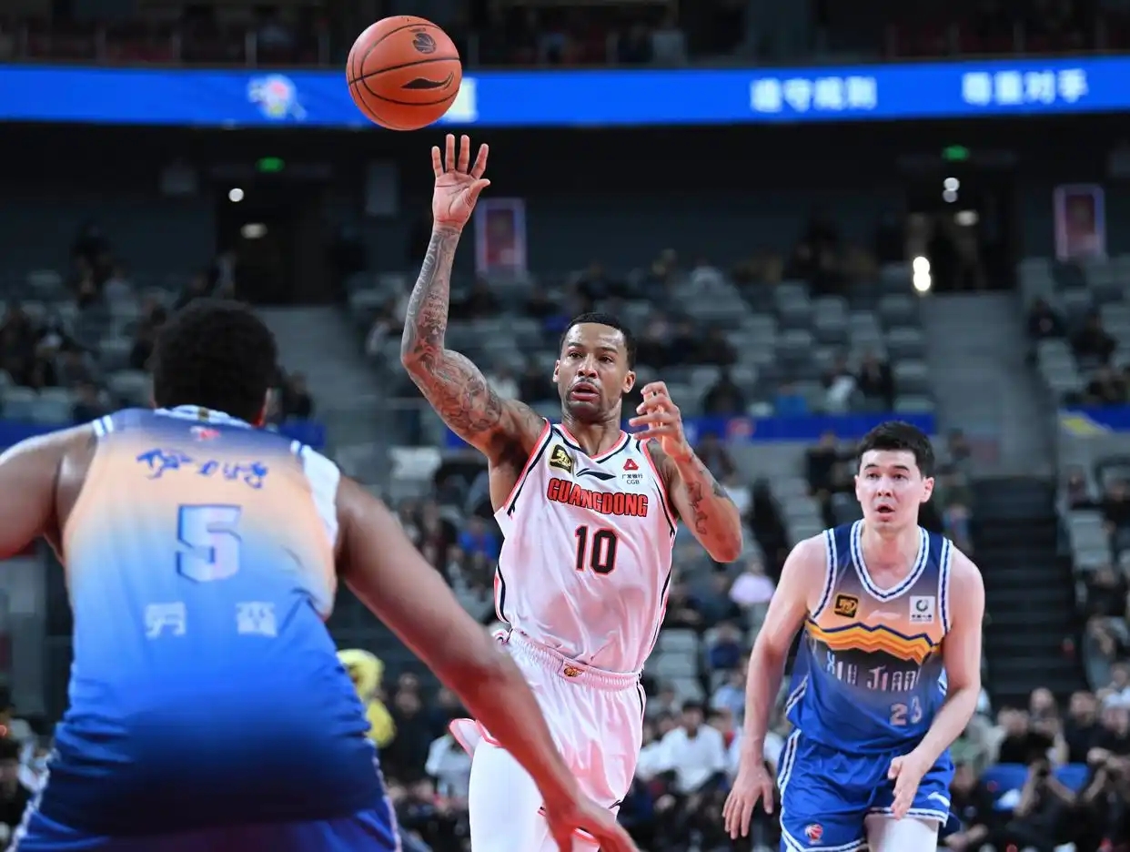 德国杯清晨走向成谜，广东宏远复出首秀，态度坚定，高层口径保持一致 