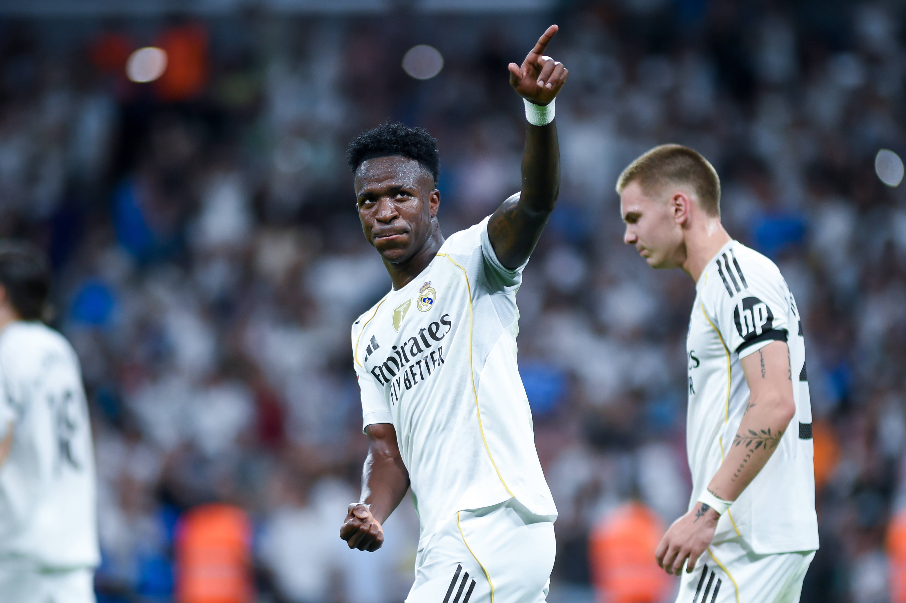 集结日体能课后，皇家马德里队长鼓劲备战荷甲，震撼外界，细节决定成败(皇家马德里历任队长)