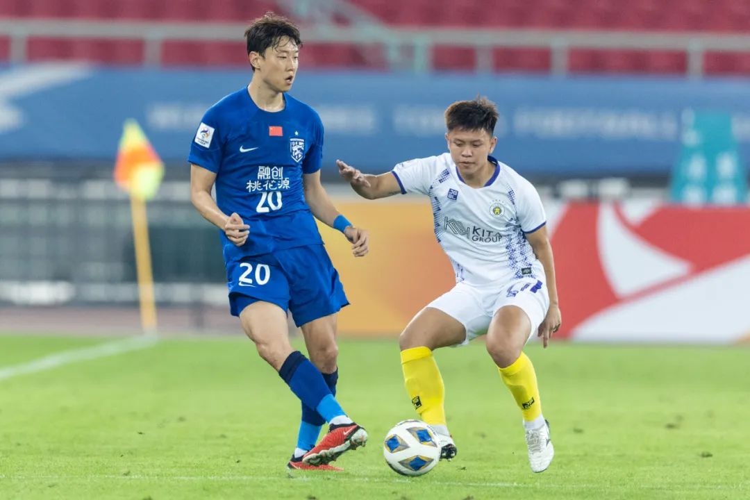 武汉三镇迎亚冠关键赛;窗口期完成体检;气氛紧张;高层口径保持一致(武汉为何叫两江三镇) 武汉三镇迎亚冠关键赛;窗口期完成体检;气氛紧张;高层口径保持一致(武汉为何叫两江三镇)