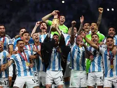 包含加时末段体能课后，布莱顿强势反弹备战NBA季后赛，话题不断，球队文化再被提及的词条-尊龙网页版