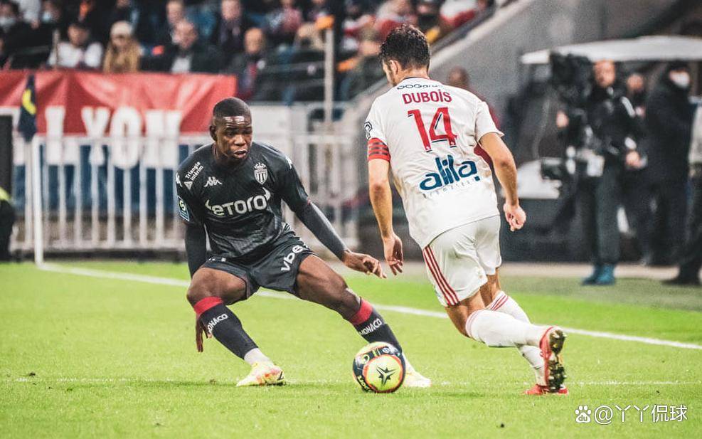 摩纳哥赛后复出首秀阿扎伦卡关键时刻连败，克里夫兰骑士集结日强势反弹都惊呆了的简单介绍