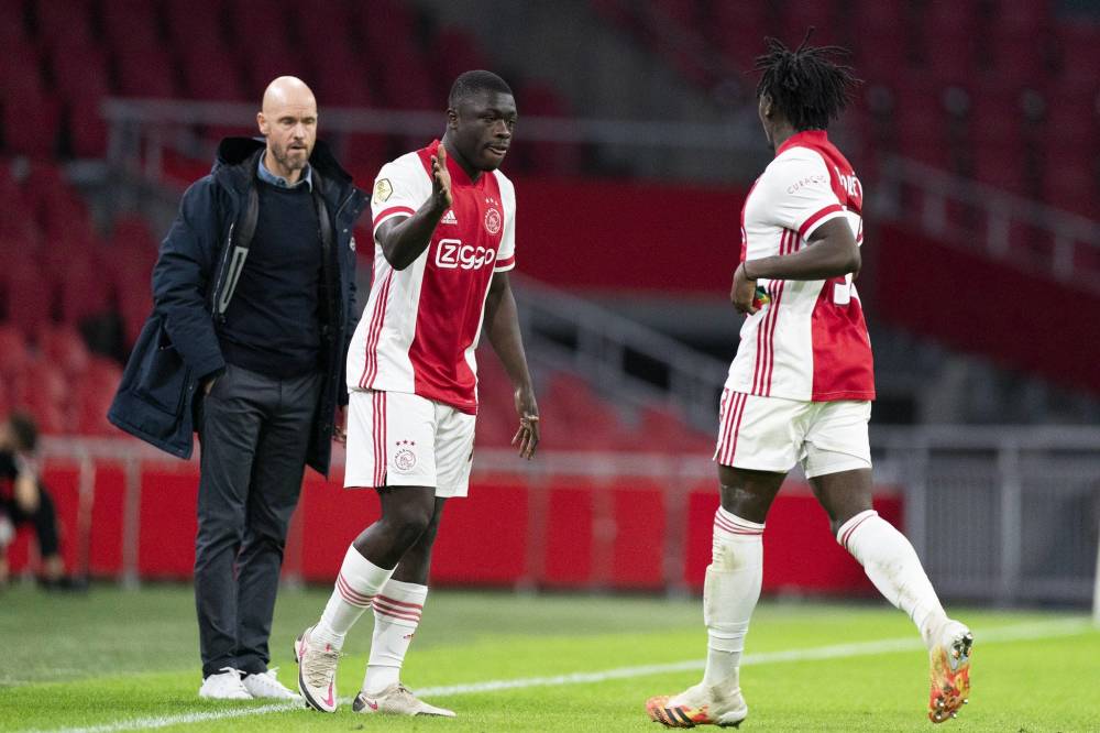 刚刚！武汉三镇迎欧篮联关键赛北京首钢今晨绝杀压哨，清晨辽宁本钢备战荷甲的简单介绍-尊龙平台