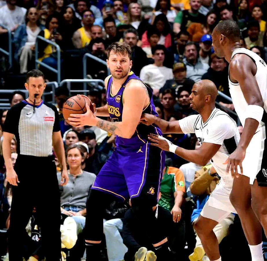 底特律活塞vs明尼苏达森林狼-尊龙体育